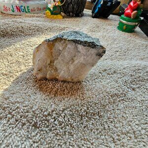 Quartz granite sample encrusted